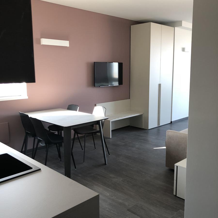 Sky Tower Suite Mestre Luaran gambar