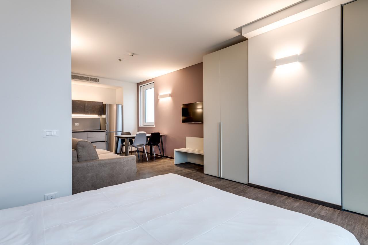 Sky Tower Suite Mestre Luaran gambar