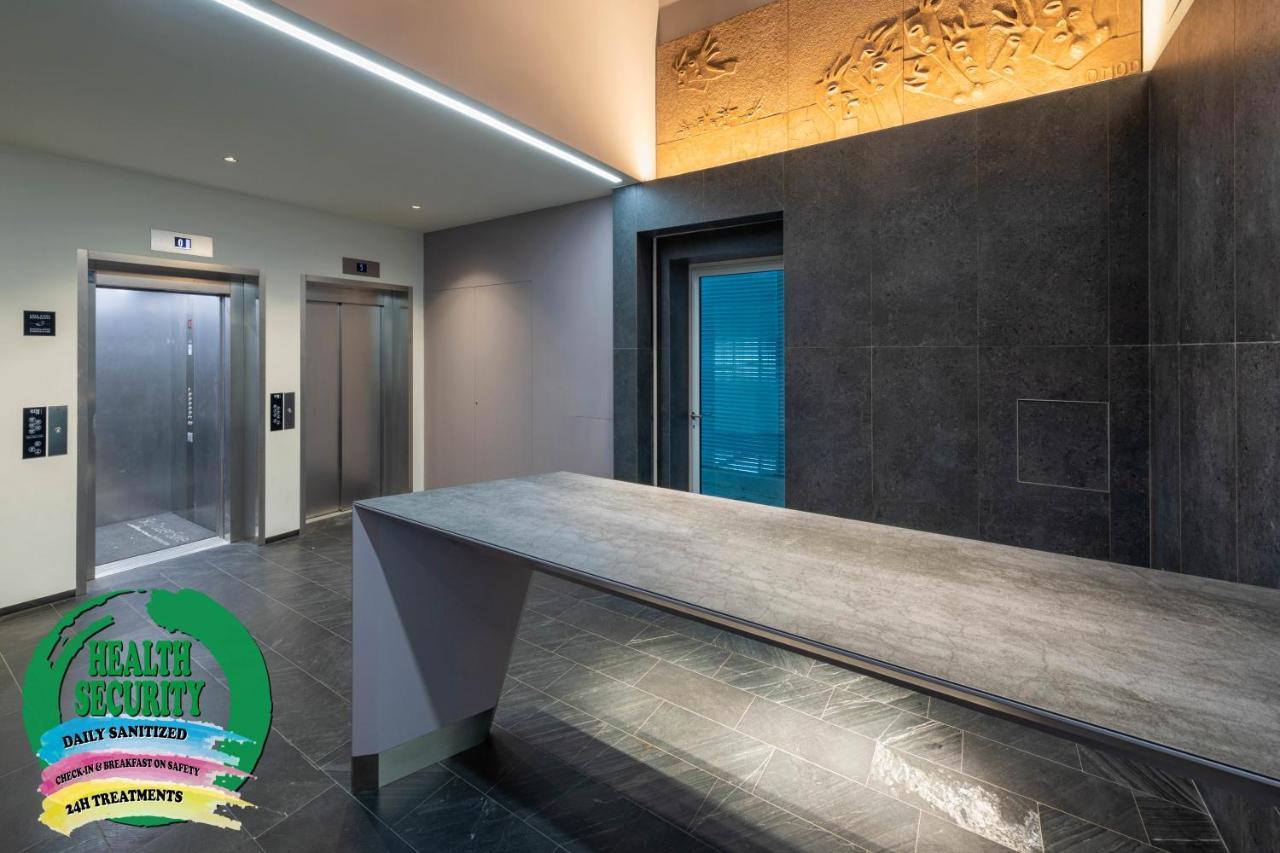 Sky Tower Suite Mestre Luaran gambar