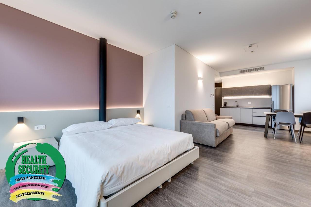 Sky Tower Suite Mestre Luaran gambar